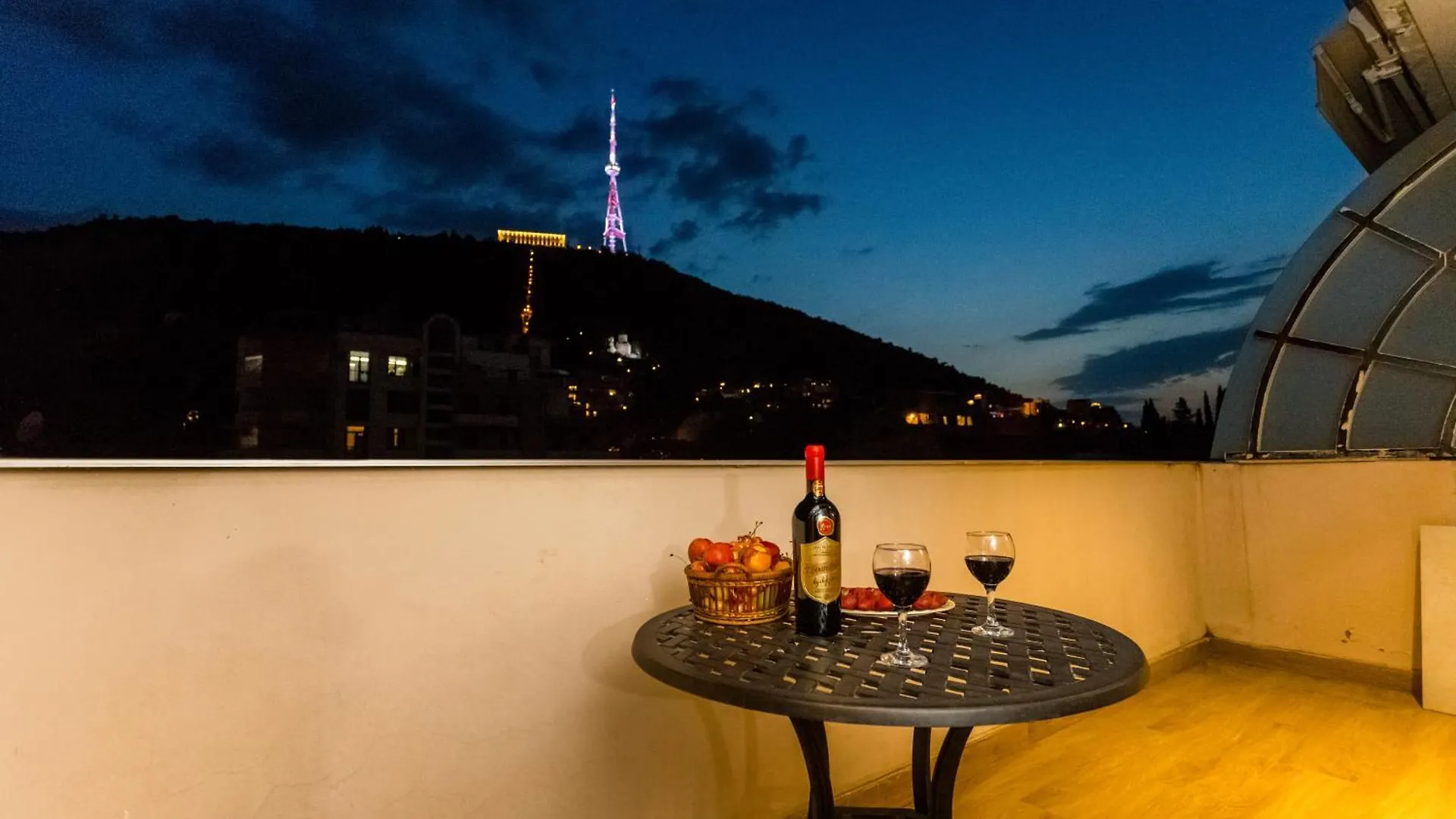 Central Comfort Place Lll Tbilisi